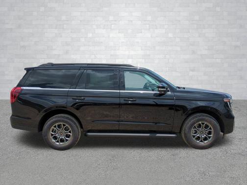 AGATE BLACK METALLIC 2026 Ford Expedition Active