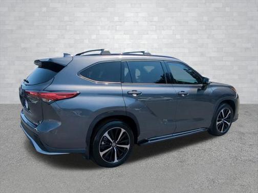 2022 Toyota Highlander XSE