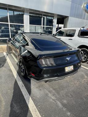 2020 Ford Mustang EcoBoost