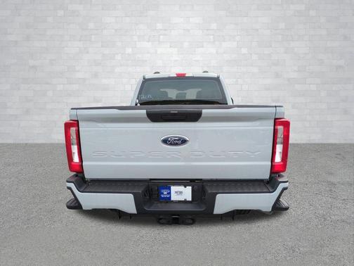 AVALANCHE 2026 Ford F-250 XL