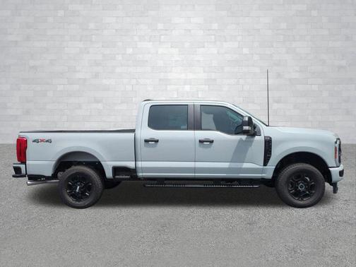 AVALANCHE 2026 Ford F-250 XL
