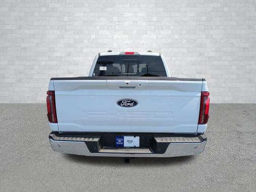 OXFORD WHITE 2026 Ford F-150 Lariat
