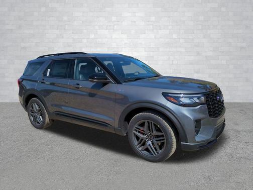 Carbonized Gray Metallic 2026 Ford Explorer ST-Line