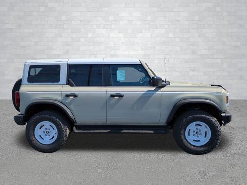 Desert Sand 2026 Ford Bronco Heritage Edition