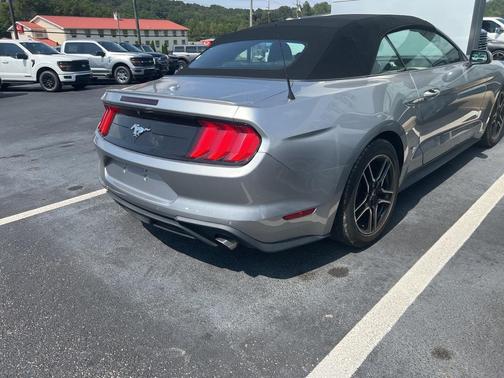 2022 Ford Mustang EcoBoost Premium