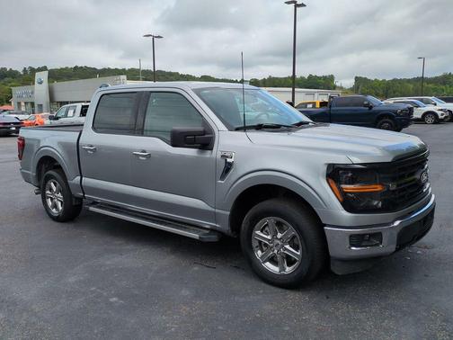 ICONIC SILVER METALLIC 2025 Ford F-150 XLT