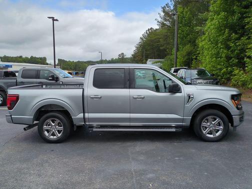 ICONIC SILVER METALLIC 2025 Ford F-150 XLT