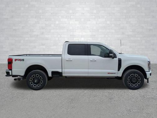 STAR WHITE 2026 Ford F-250 Platinum