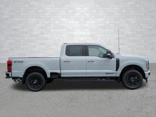 AVALANCHE 2026 Ford F-250 Lariat