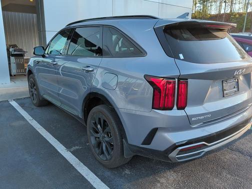 2023 Kia Sorento SX