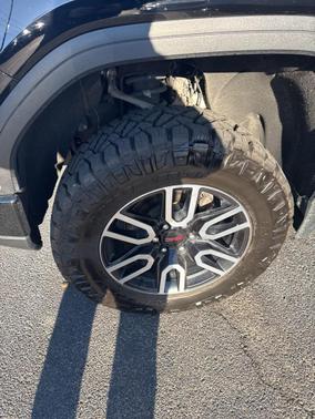 2022 GMC Sierra 1500 AT4