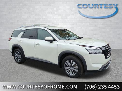 2023 Nissan Pathfinder SL 4WD