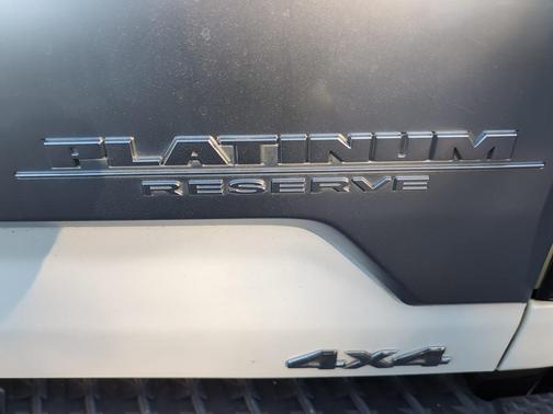 2021 Nissan Titan Platinum Reserve