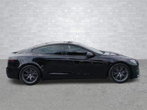 2024 Tesla Model S Long Range