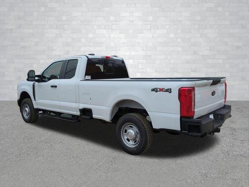 OXFORD WHITE 2026 Ford F-250 XL