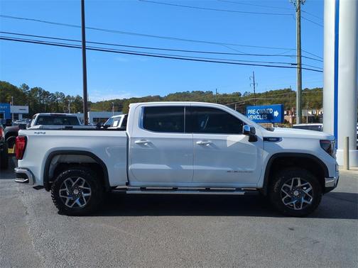 2023 GMC Sierra 1500 SLE