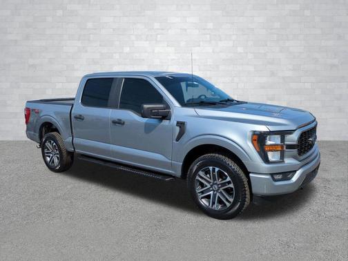 ICONIC SILVER METALLIC 2023 Ford F-150 XL