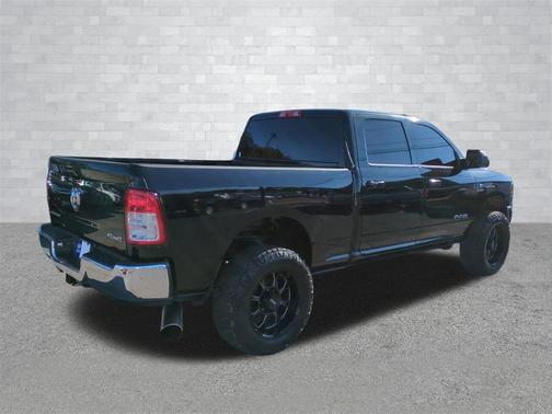 2020 RAM 2500 Big Horn Crew Cab 4X4 6'4' Box