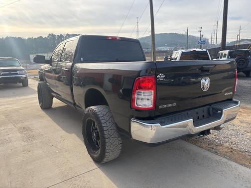 2020 RAM 2500 Big Horn Crew Cab 4X4 6'4' Box