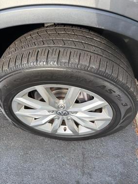 2016 Volkswagen Touareg VR6 Sport