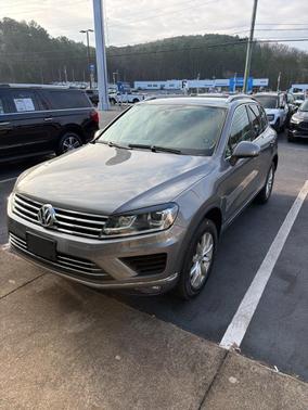 2016 Volkswagen Touareg VR6 Sport