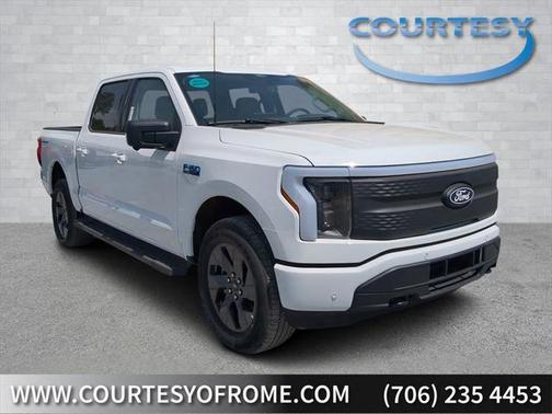 2025 Ford F-150 Lightning Flash