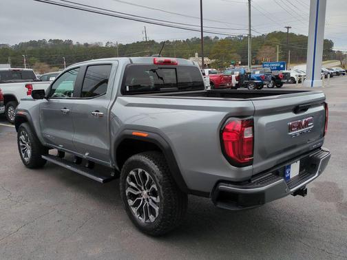 2023 GMC Canyon Denali