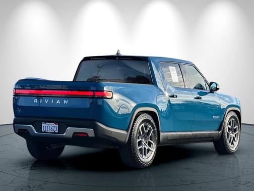 2023 Rivian R1T Adventure