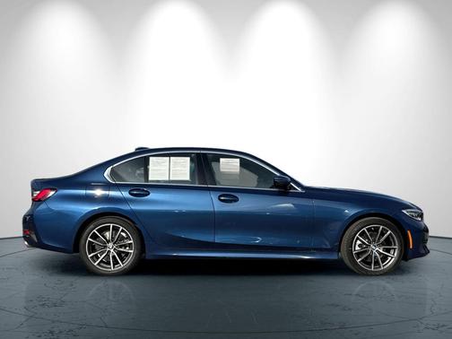 2022 BMW 330 330i