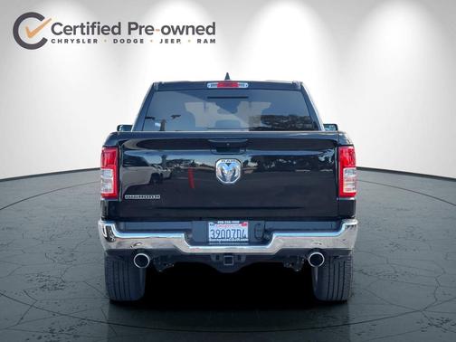 Diamond Black Crystal Pearlcoat 2021 RAM 1500 Big Horn/Lone Star