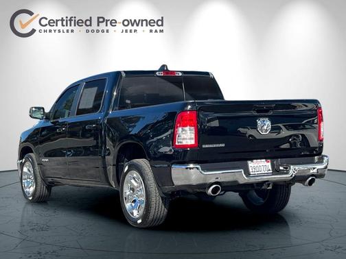 Diamond Black Crystal Pearlcoat 2021 RAM 1500 Big Horn/Lone Star