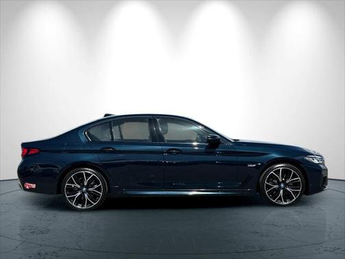 2022 BMW 530e Base
