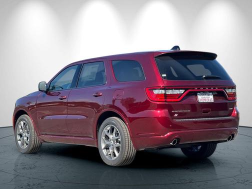 Octane Red Pearlcoat 2026 Dodge Durango GT HEMI V8 AWD