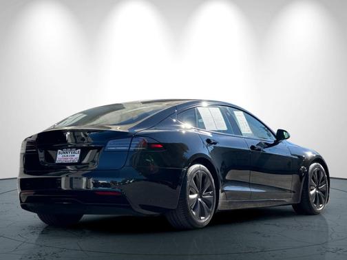 2022 Tesla Model S Base