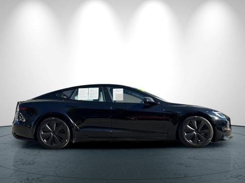 2022 Tesla Model S Base