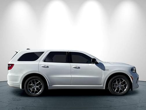 White Knuckle Clearcoat 2026 Dodge Durango GT HEMI V8