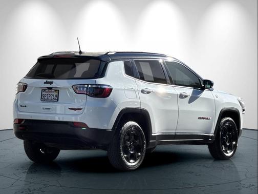2023 Jeep Compass Trailhawk
