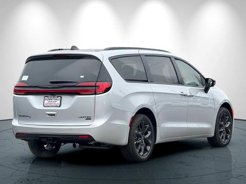 2026 Chrysler Pacifica Limited