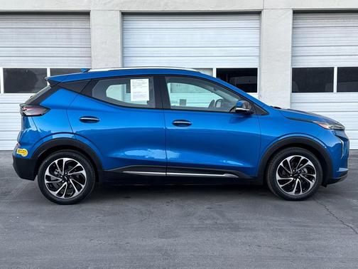 2022 Chevrolet Bolt EUV FWD Premier
