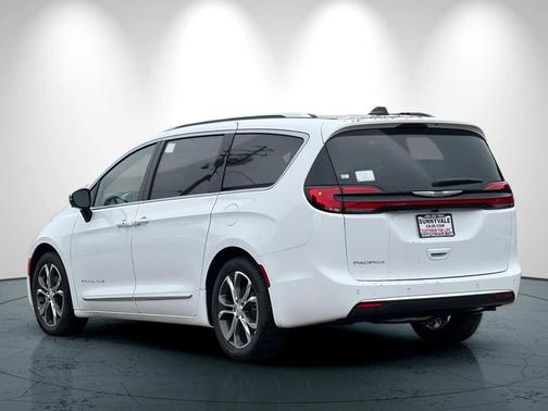 2026 Chrysler Pacifica L