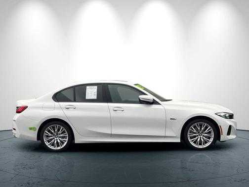 2023 BMW 330e Base