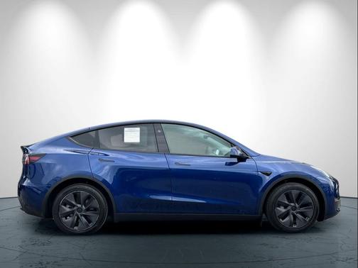 Deep Blue Metallic 2024 Tesla Model Y Long Range Dual Motor All-Wheel Drive