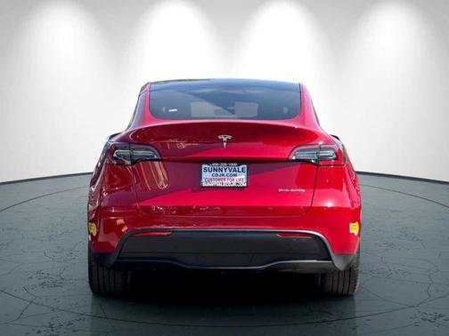 2022 Tesla Model Y Long Range Dual Motor All-Wheel Drive