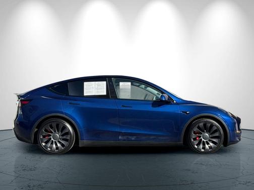 2023 Tesla Model Y Performance Dual Motor All-Wheel Drive