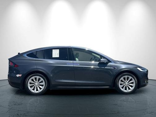 Black 2018 Tesla Model X