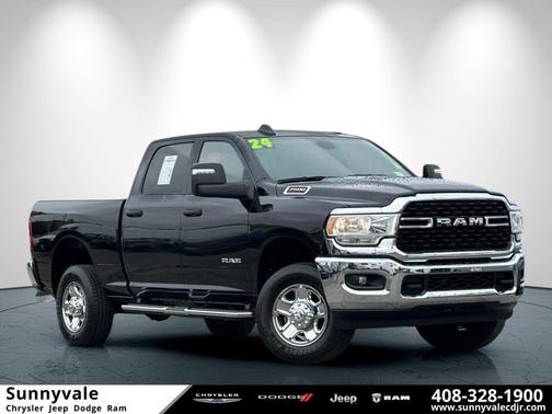 2024 RAM 2500 Big Horn Crew Cab 4x4 6'4' Box