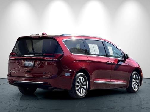 2021 Chrysler Pacifica Hybrid Limited