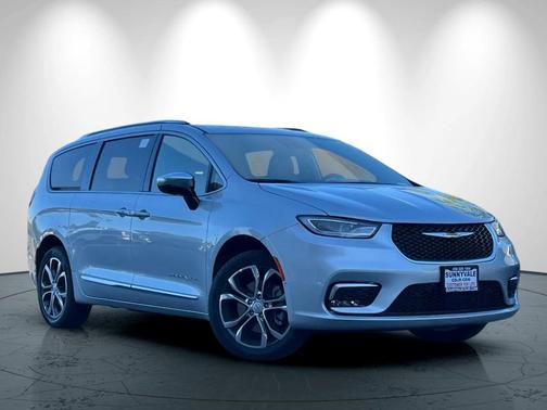 Silver Mist Clearcoat 2026 Chrysler Pacifica L