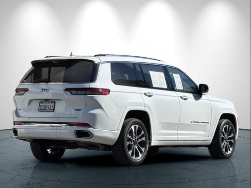 2022 Jeep Grand Cherokee L Overland