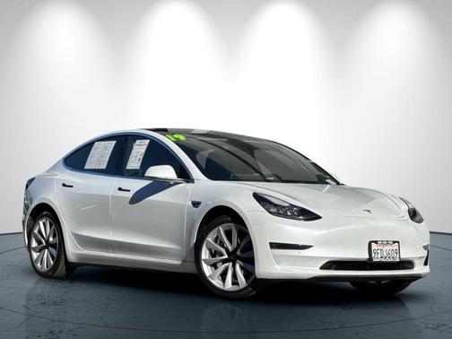 2019 Tesla Model 3 Standard Range Plus